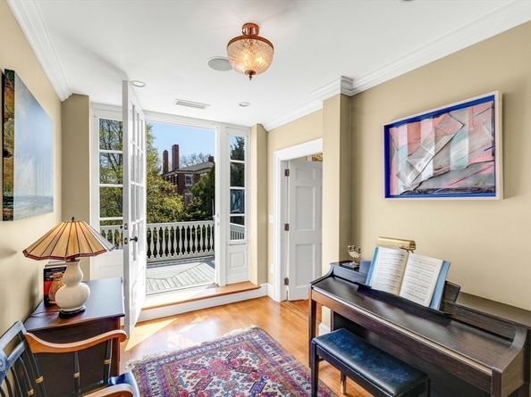 26 Winter St, Salem MA 01970