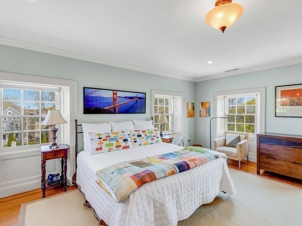 26 Winter St, Salem MA 01970
