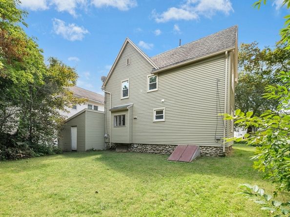 5 Coombs Road, Worcester MA 01602