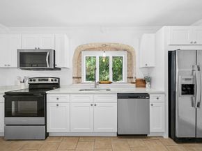 5 Coombs Road, Worcester MA 01602