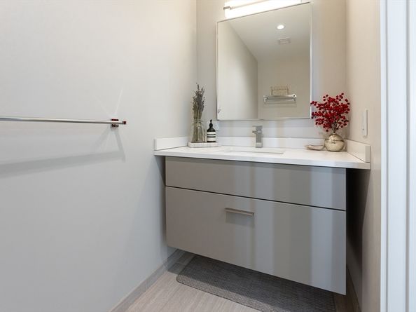 40 Traveler St 703, Boston MA 02118