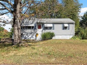 18 Pleasant St, Littleton MA 01460