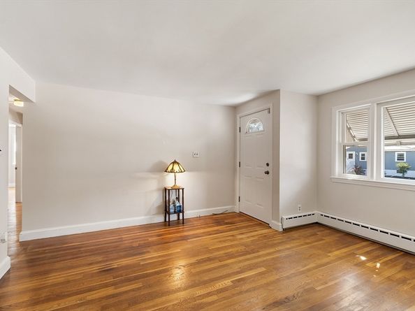 18 Pleasant St, Littleton MA 01460