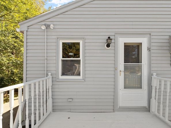 18 Pleasant St, Littleton MA 01460