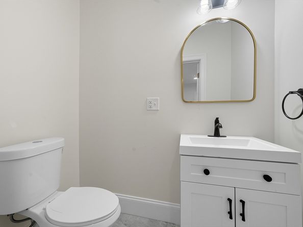 400 Adams St, Milton MA 02186