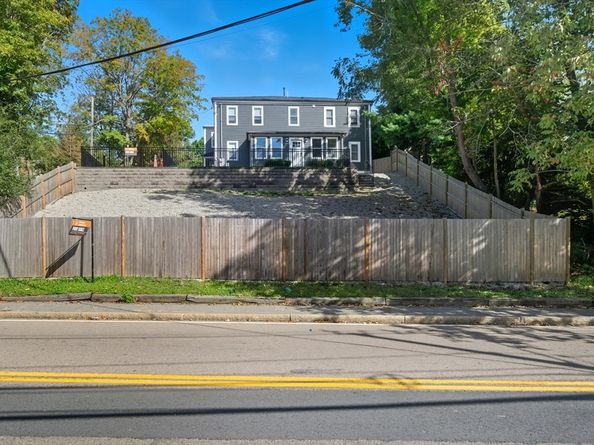 400 Adams St, Milton MA 02186