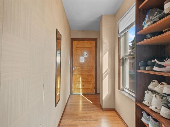 26 Groveland St, Lynn MA 01902