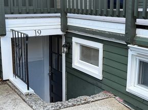 8 Franklin St 19, Marblehead MA 01945