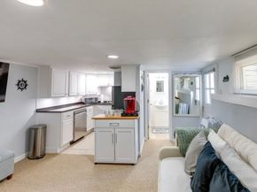8 Franklin St 19, Marblehead MA 01945