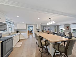 16 Jay Rd, Weymouth MA 02190