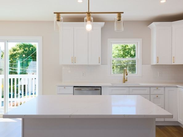 134 Pleasant St, Southbridge MA 01550