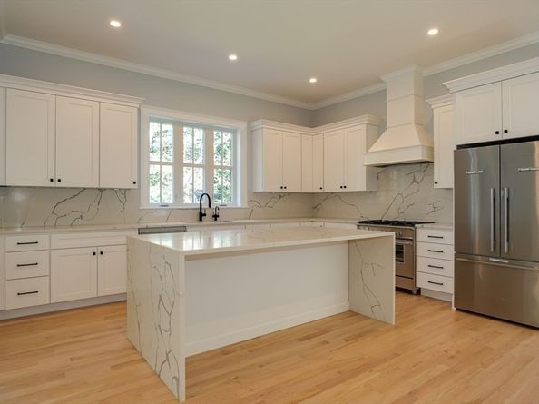 788 Main St, Hudson MA 01749