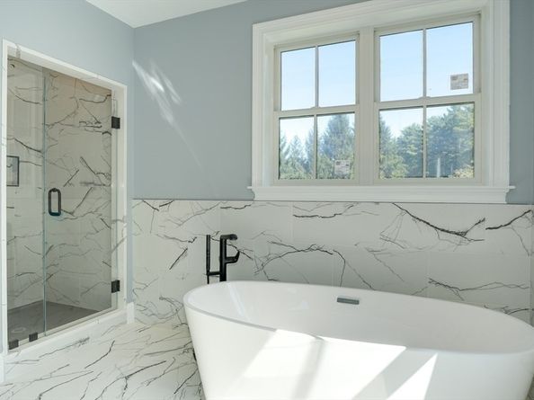 788 Main St, Hudson MA 01749