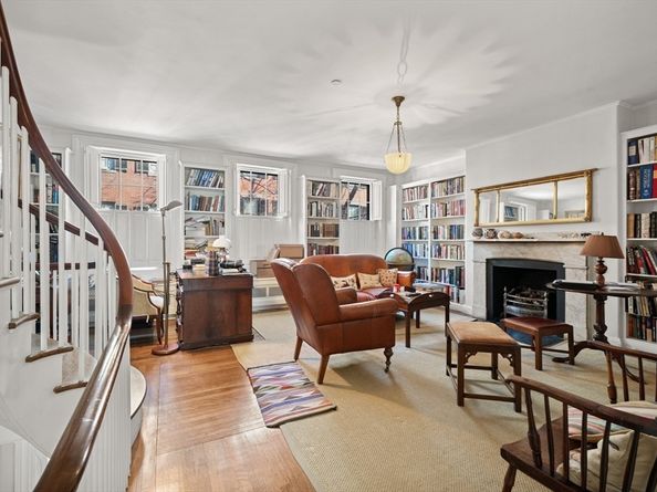 32 West Cedar Street, Boston MA 02108