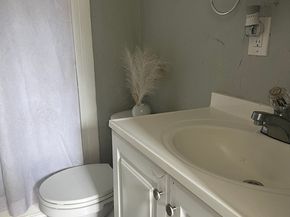 25 Eames St, Framingham MA 01702