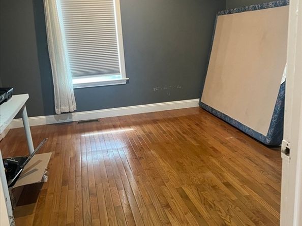 25 Eames St, Framingham MA 01702