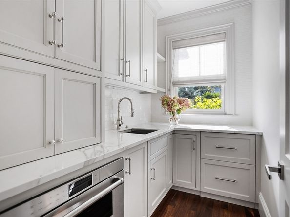 32 Forest Street, Lexington MA 02421