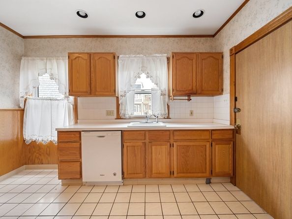 27 Willis Street, Boston MA 02125