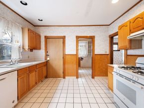 27 Willis Street, Boston MA 02125