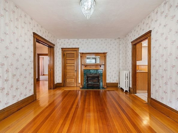 27 Willis Street, Boston MA 02125