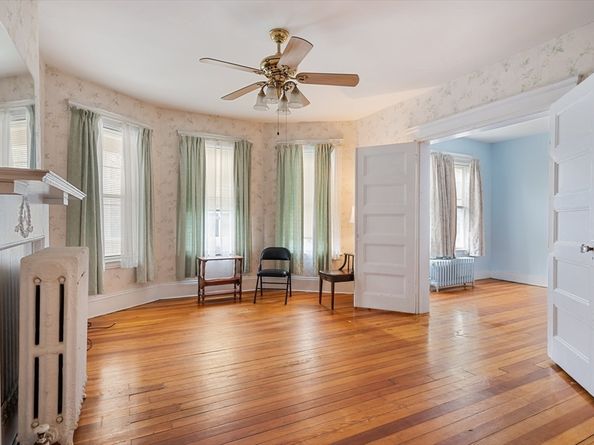 27 Willis Street, Boston MA 02125