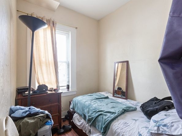 560 N Montello St, Brockton MA 02301
