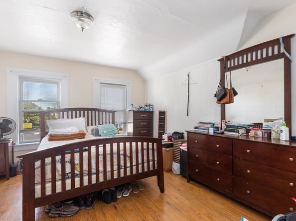 560 N Montello St, Brockton MA 02301