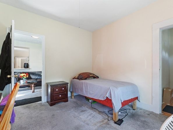 560 N Montello St, Brockton MA 02301