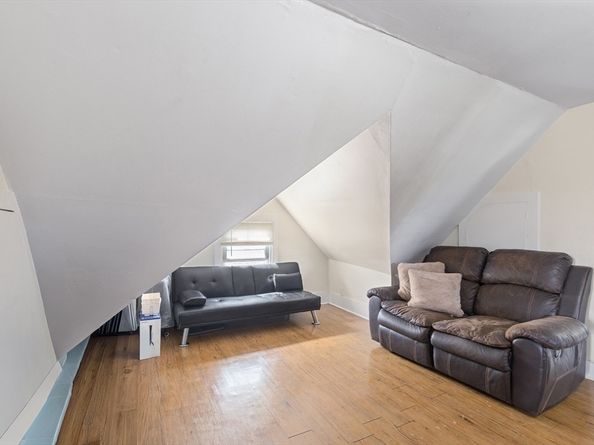 560 N Montello St, Brockton MA 02301