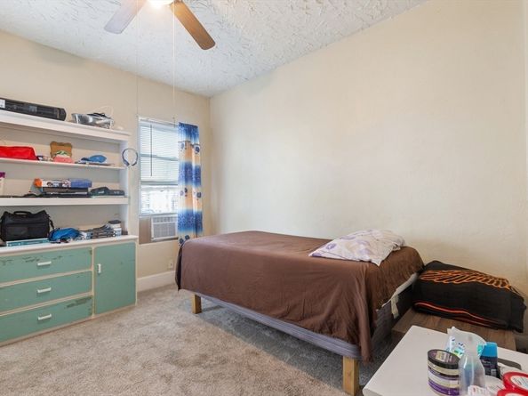 560 N Montello St, Brockton MA 02301