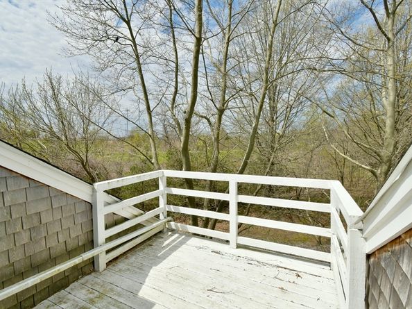 39 Bellis Circle E, Cambridge MA 02140