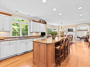 75 Thistle Road, North Andover MA 01845
