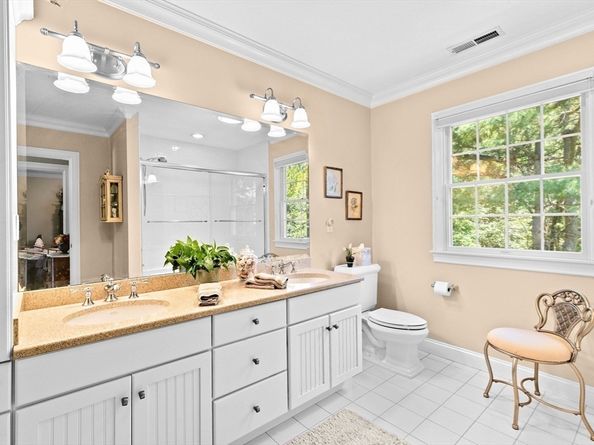 75 Thistle Road, North Andover MA 01845