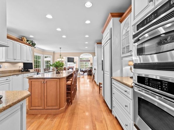 75 Thistle Road, North Andover MA 01845