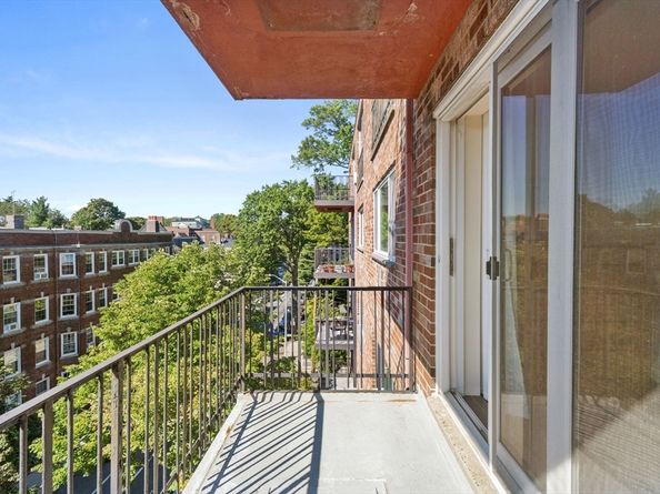 9 Chauncy St 61, Cambridge MA 02138