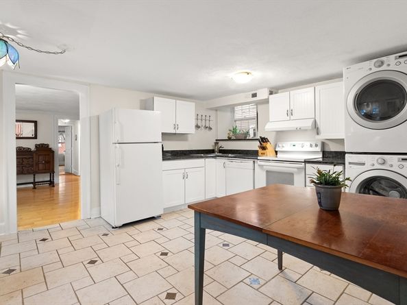 8 Williams Street E2, Salem MA 01970