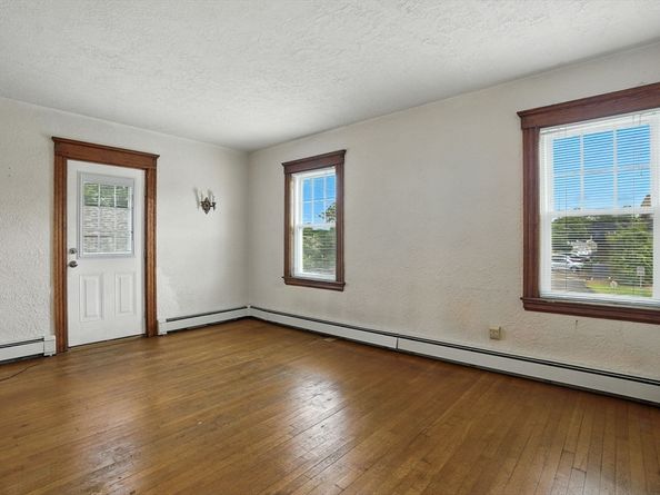 177-179 Massachusetts Ave, North Andover MA 01845