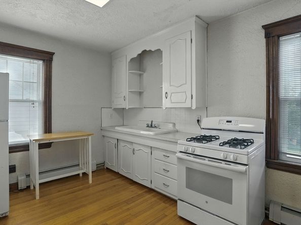 177-179 Massachusetts Ave, North Andover MA 01845