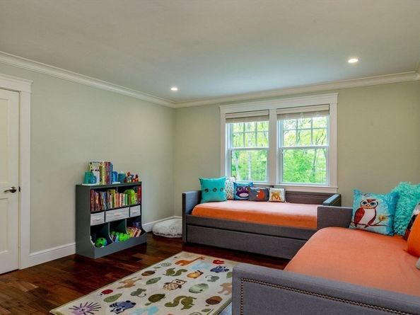 37 Cottage Cir, Dedham MA 02026