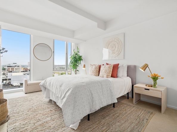 2 Earhart Street PH2, Cambridge MA 02141