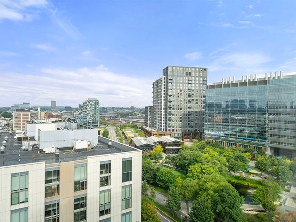 2 Earhart Street PH2, Cambridge MA 02141