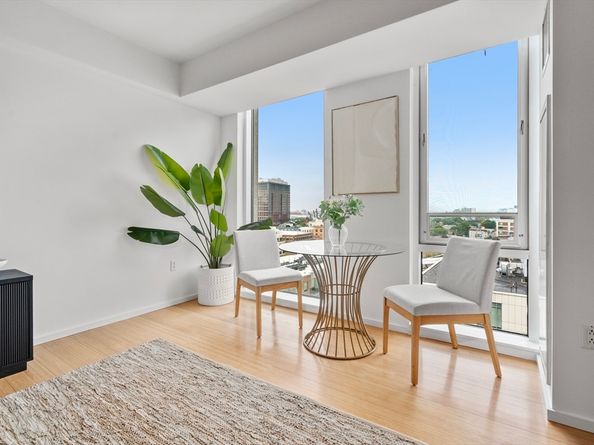 2 Earhart Street PH2, Cambridge MA 02141