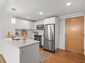 2 Earhart Street PH2, Cambridge MA 02141