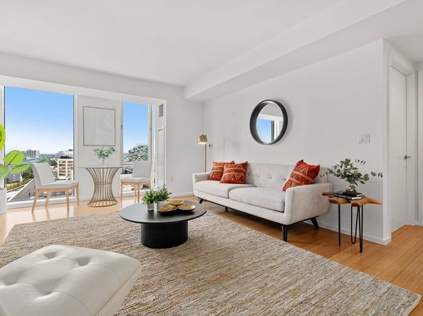2 Earhart Street PH2, Cambridge MA 02141