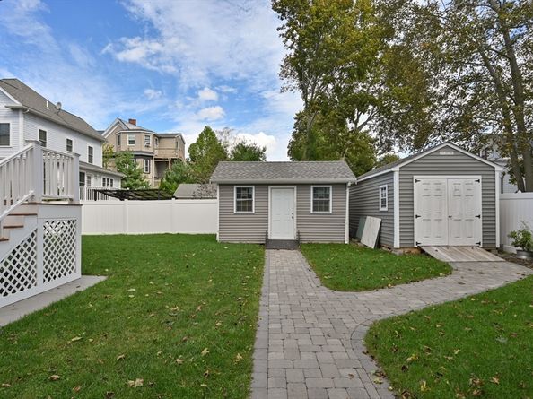 32-34 Mount Vernon St, Saugus MA 01906