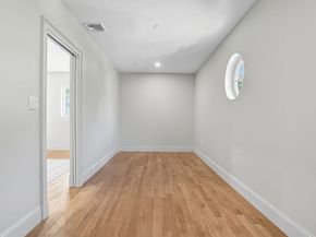 9 Lovis Ave, Wakefield MA 01880