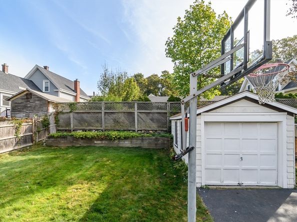 8 Pitts St, Natick MA 01760