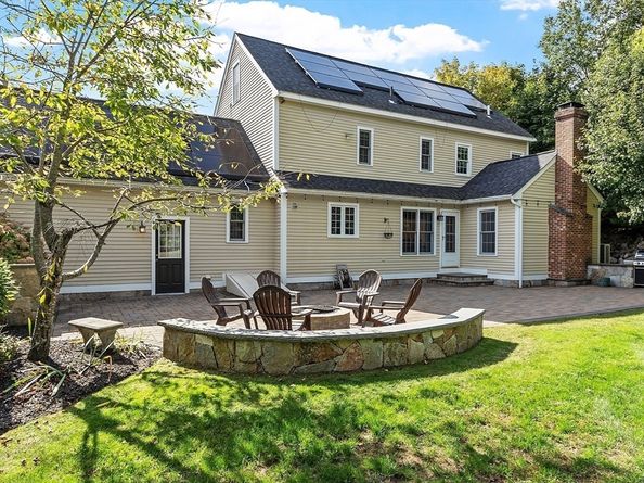 6 Vanessa Dr, Northborough MA 01532