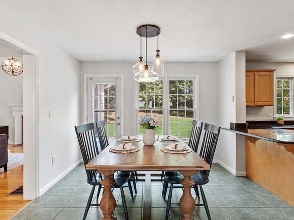 6 Vanessa Dr, Northborough MA 01532