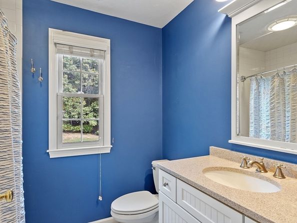 6 Vanessa Dr, Northborough MA 01532